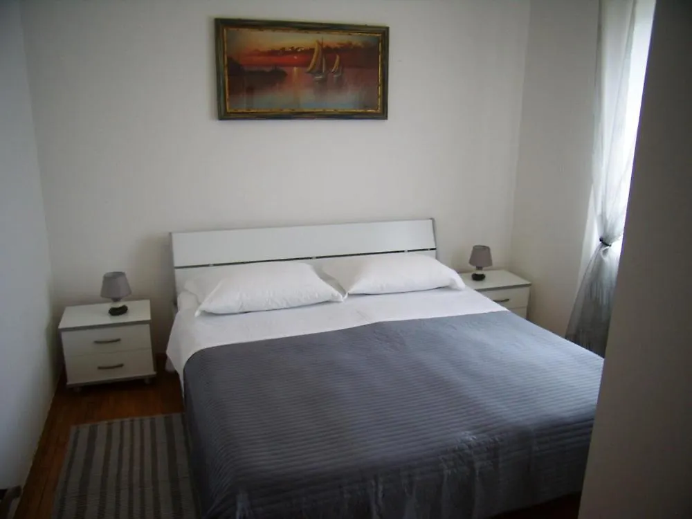 Apartments Alma ラバック クロアチア