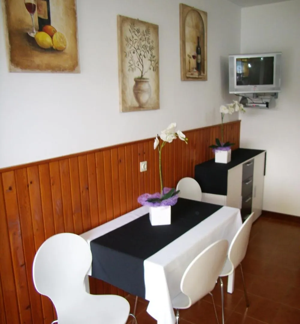 Apartments Alma Rabac
