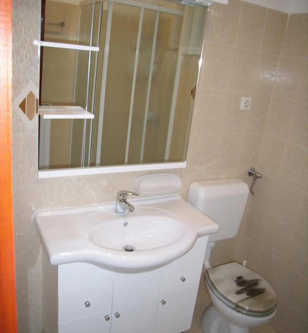 Apartments Alma Rabac
