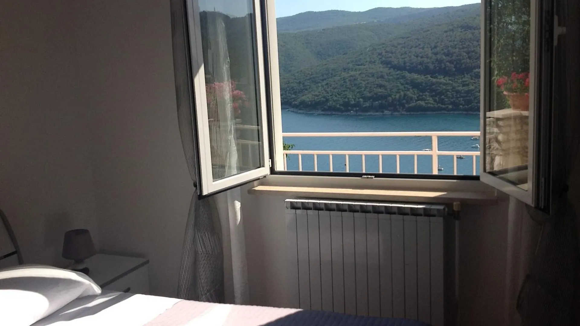 Apartments Alma Rabac
