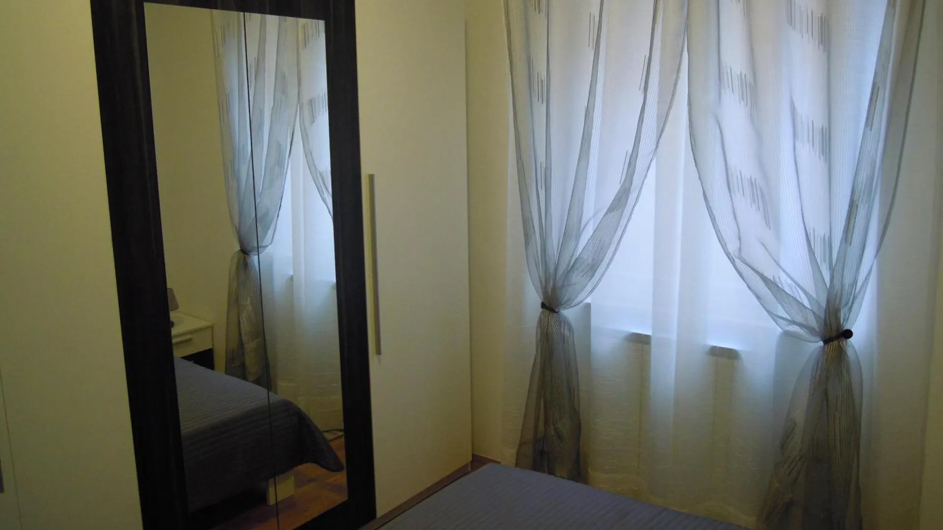 Apartments Alma ラバック